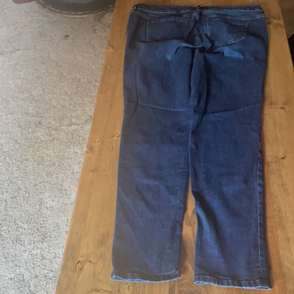 Torrid - Picture 8 of 9